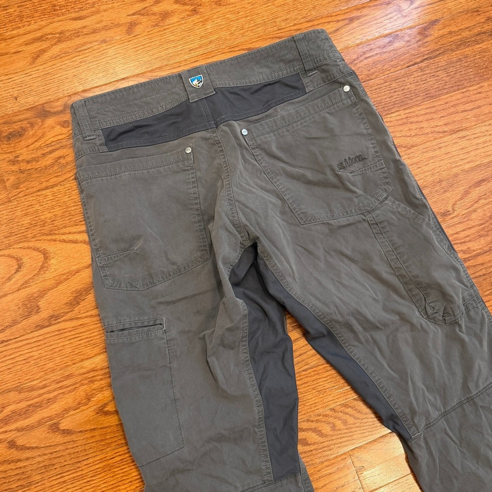 Kuhl Men's Cargo Pants in Olive/Charcoal